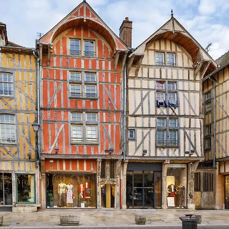Duplex Pasteur - 3 - Privee * Troyes